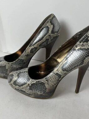 Steve Madden Snakeskin Platform Pumps Size 10 Stiletto High Heels